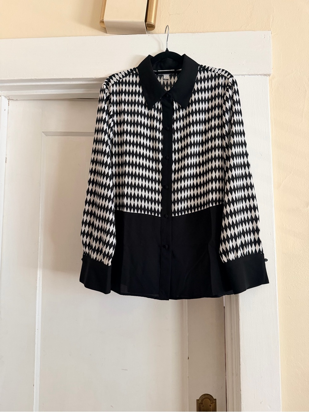 Bar III Black and White Geometric Button-Up Top